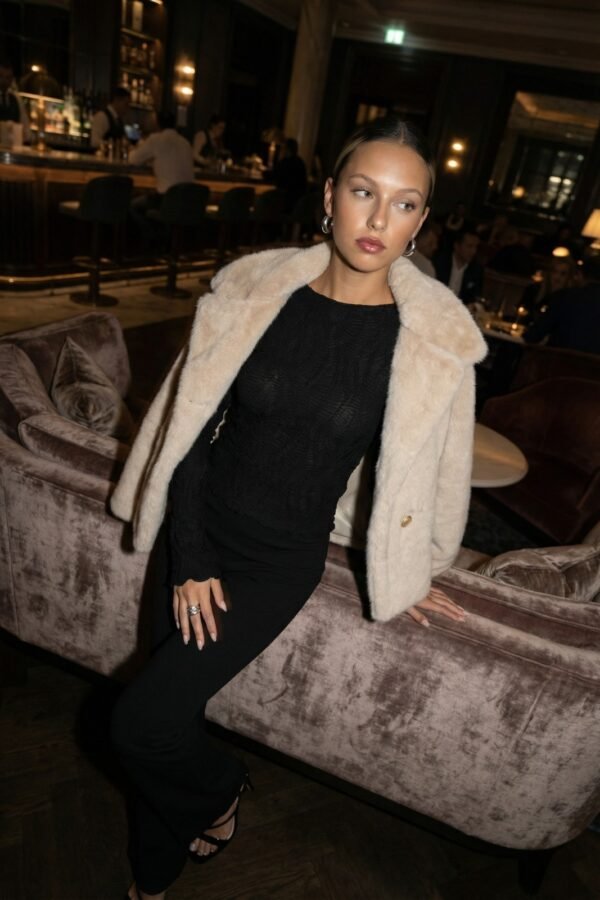 SACO JUSTINA FAUX FUR BOTONES #25056