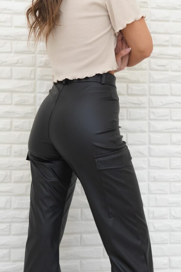 PANTALON WIDE CARGO CUERINA
