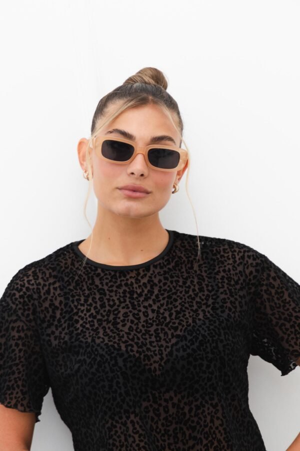 REMERA OVERSIZE TUL VELVET ANIMAL PRINT