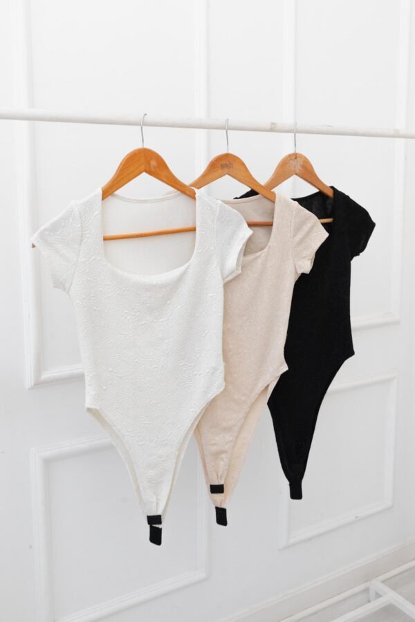 OFERTA BODY LULU BRILLOS