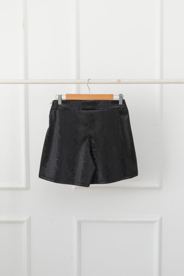 SHORT POLLERA CUERINA SNAKE