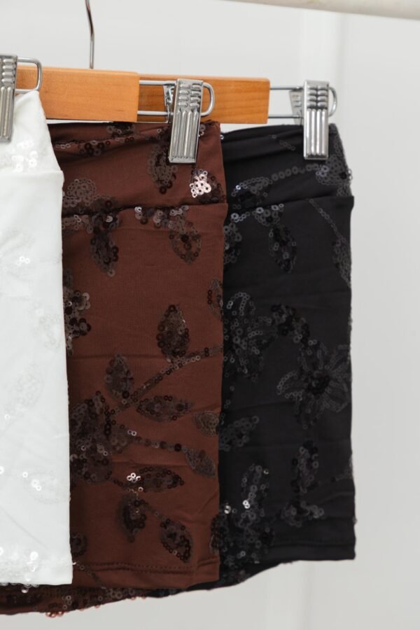 SHORT LYCRA FLOR LENTEJUELAS