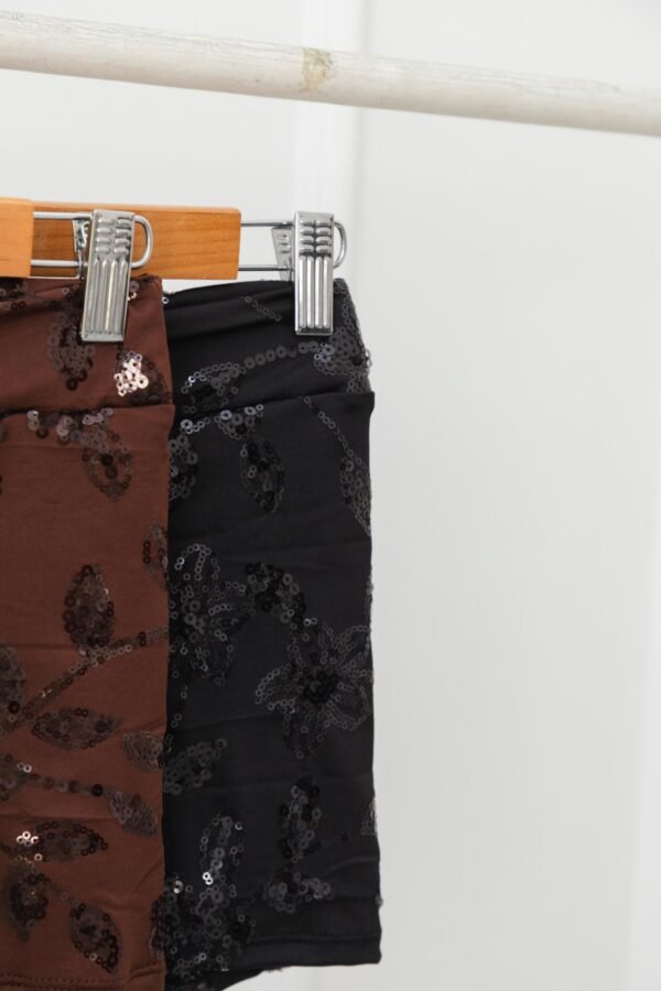 SHORT LYCRA FLOR LENTEJUELAS