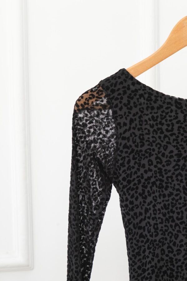VESTIDO CORAL TUL VELVET ANIMAL PRINT