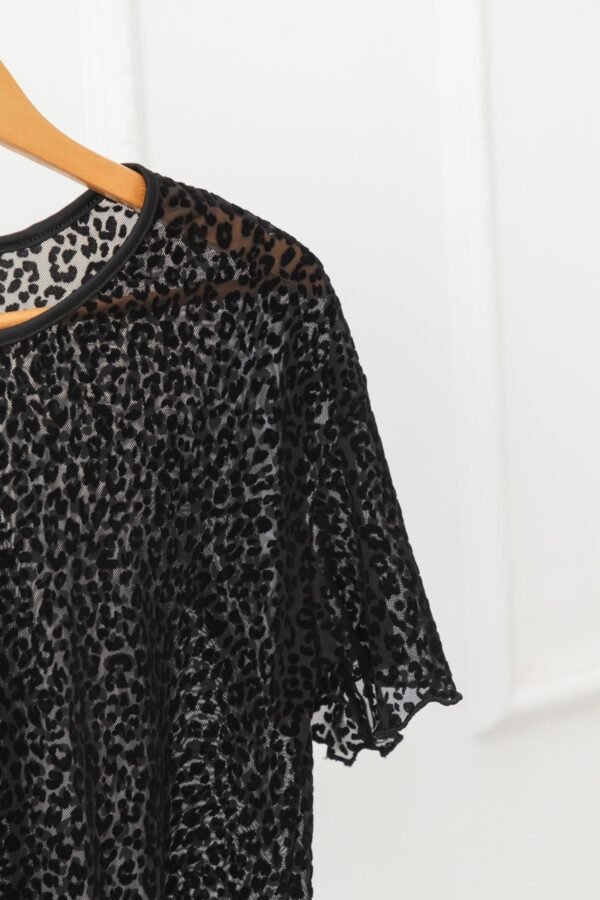 REMERA OVERSIZE TUL VELVET ANIMAL PRINT