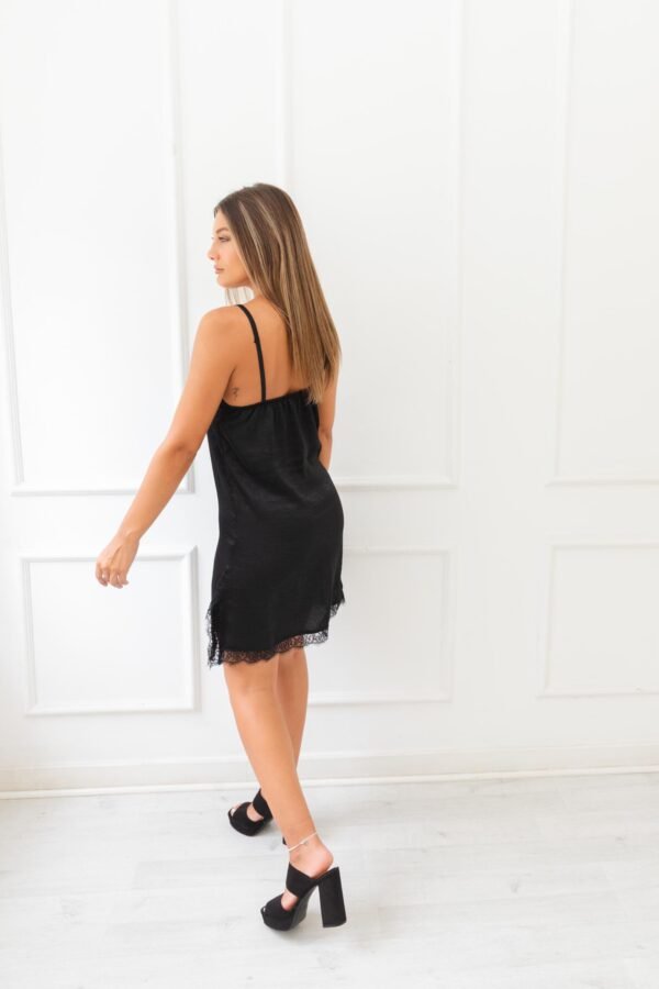 VESTIDO MAXIMA LENCERO PUNTILLA