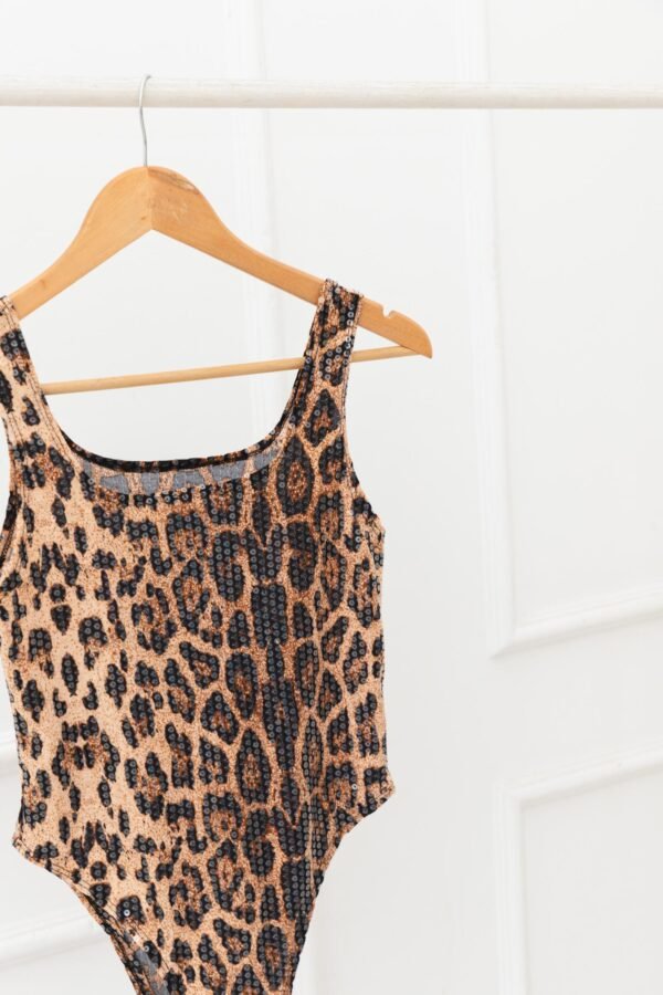 BODY CLARISA ANIMAL LENTEJUELAS