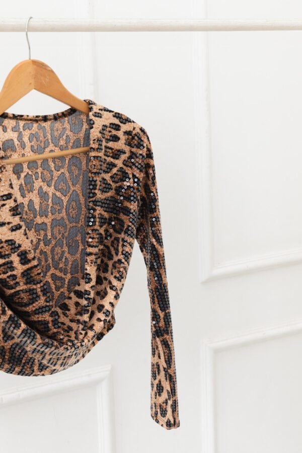 MANGA LARGA MARCELA BUCHE ANIMAL LENTEJUELAS