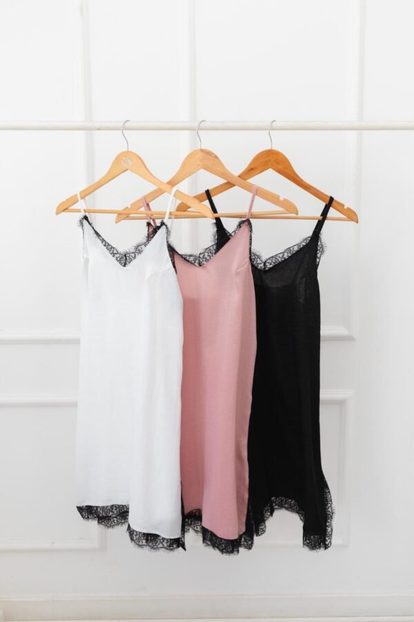 VESTIDO MAXIMA LENCERO PUNTILLA