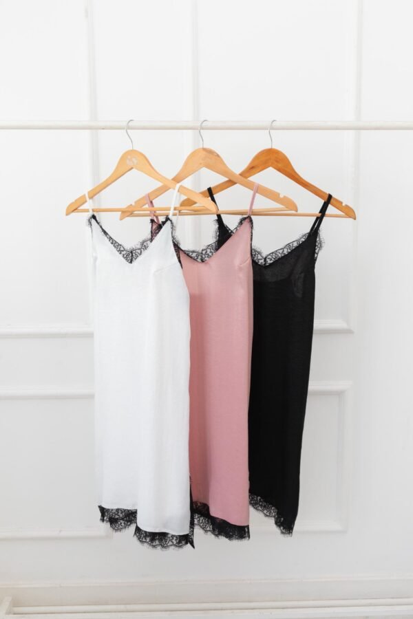 VESTIDO MAXIMA LENCERO PUNTILLA