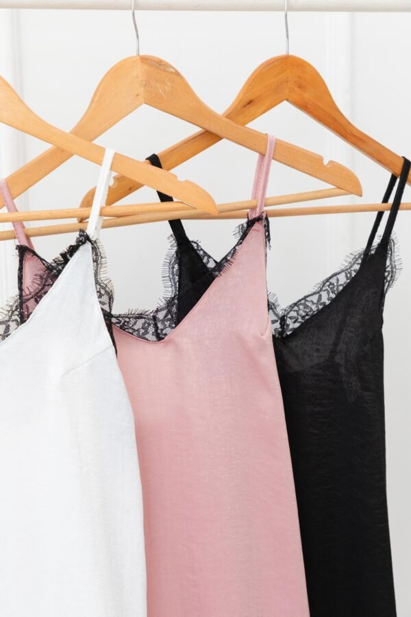 VESTIDO MAXIMA LENCERO PUNTILLA