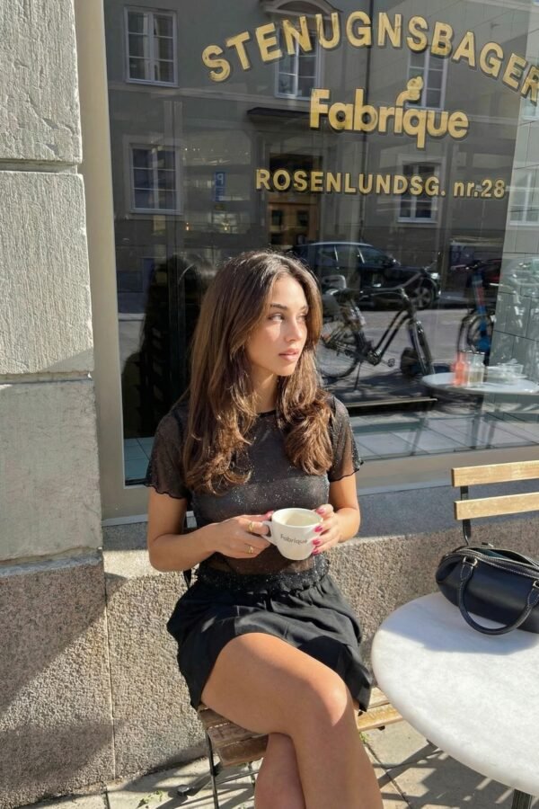 REMERA OVERSIZE TUL BRILLOS