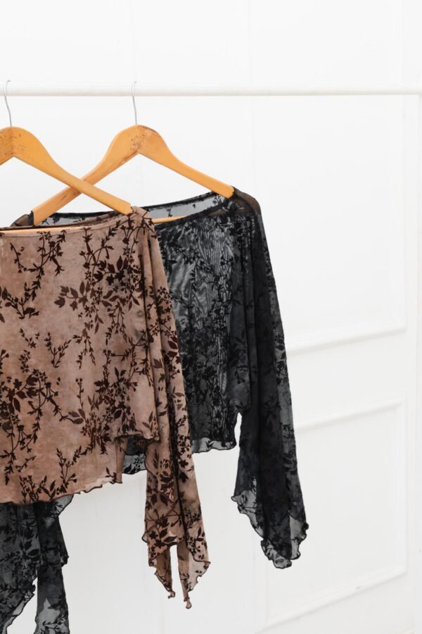 PONCHO TUL FLOR BATIK