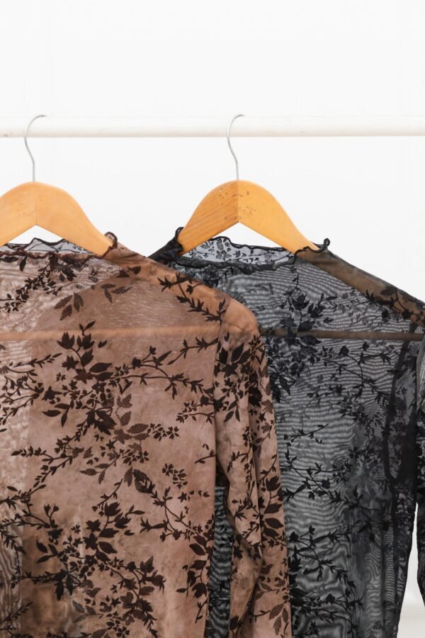 POLERA LISA TUL FLOR BATIK