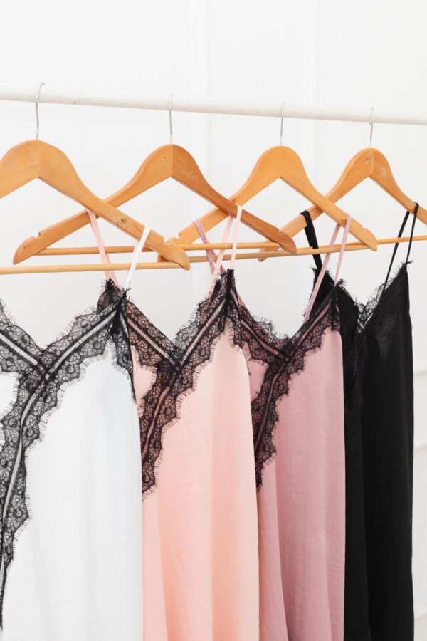 VESTIDO ZARA LENCERO PUNTILLA