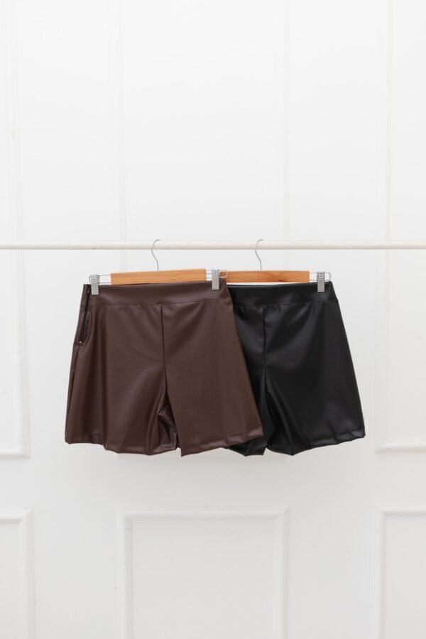 SHORT POLLERA CUERINA