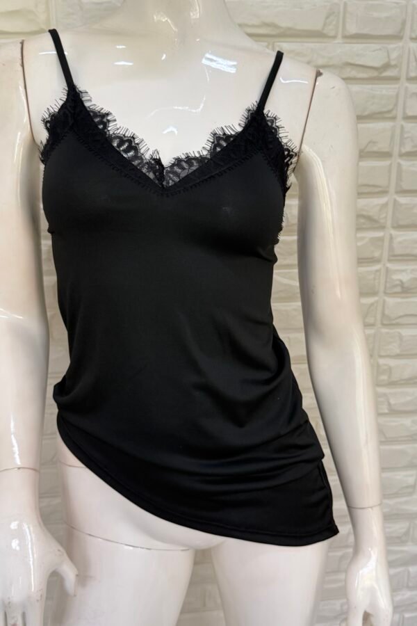 TOP MIRIAM PUNTILLA LYCRA