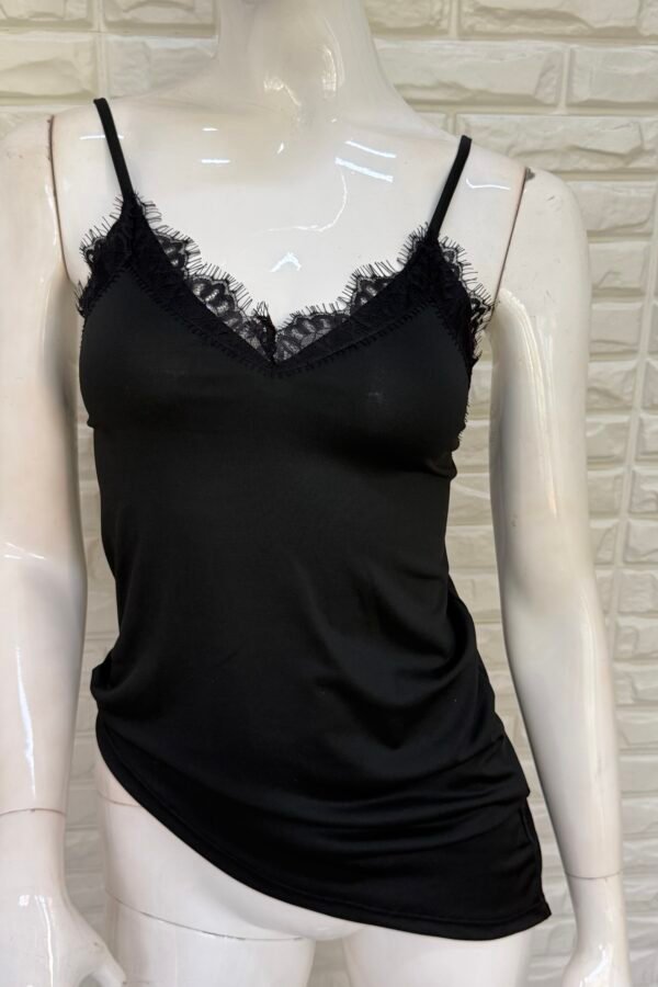 TOP MIRIAM PUNTILLA LYCRA