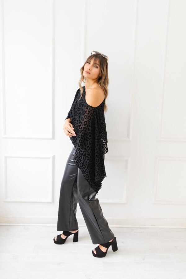 PONCHO BARBARA TUL VELVET ANIMAL PRINT