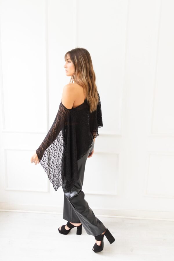 PONCHO BARBARA ENCAJE