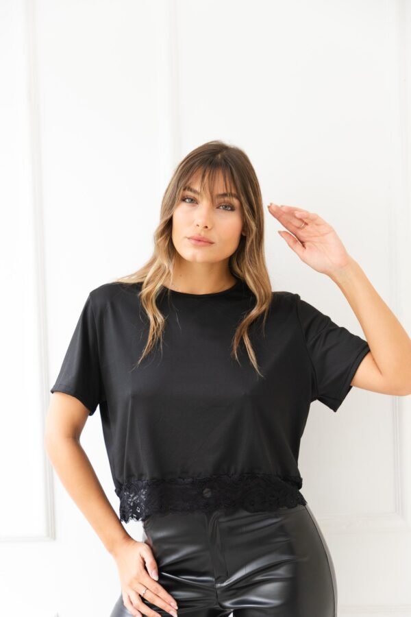 REMERA OVERSIZE LYCRA PUNTILLA