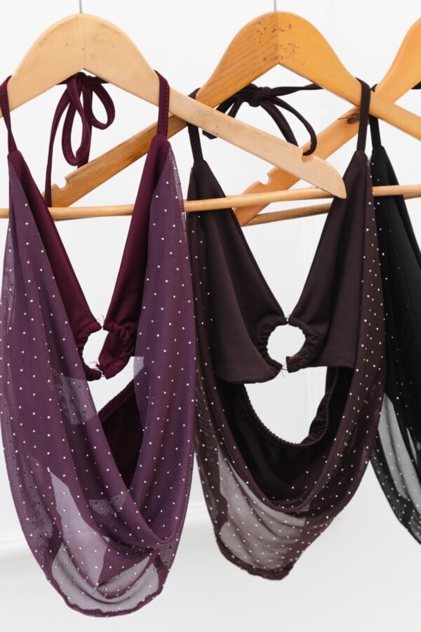 TOP REBECA TUL STRASS