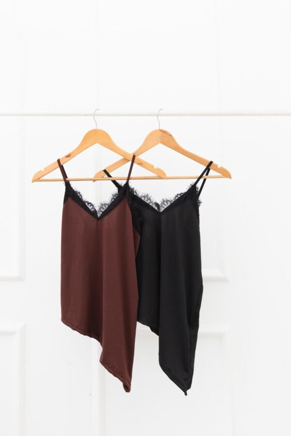 TOP MIRIAM PUNTILLA LYCRA