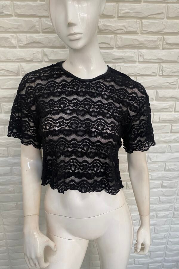 REMERA OVERSIZE ENCAJE