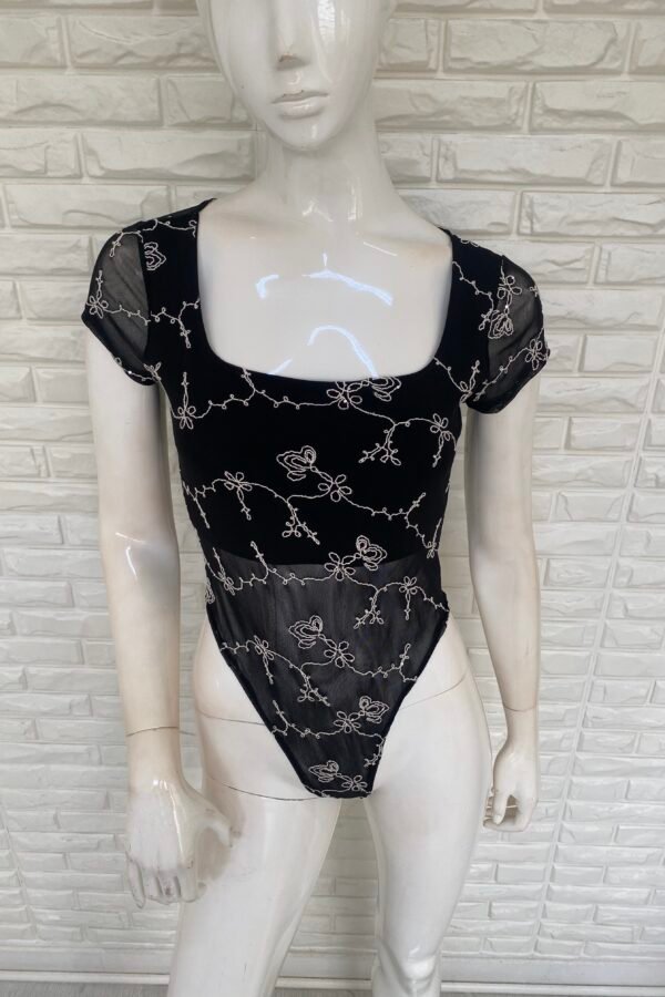 BODY LULU TUL BORDADO