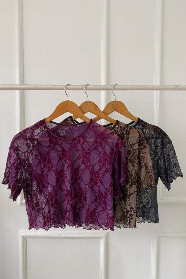 REMERA OVERSIZE TUL FLOR BATIK