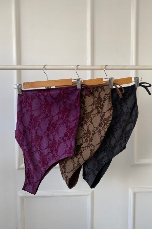BODY REINA TUL FLOR BATIK