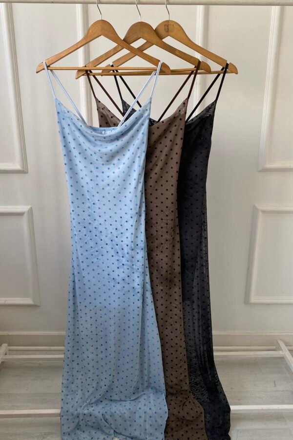 VESTIDO MERCEDES TUL LUNARES BATIK