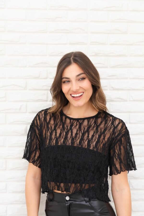 REMERA OVERSIZE ENCAJE