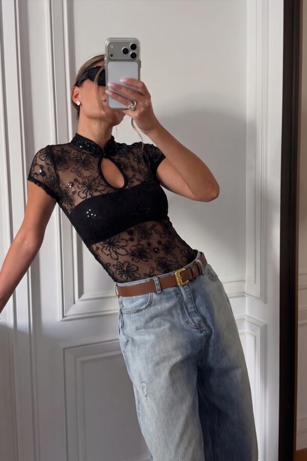 BODY FEI FLOR LENTEJUELAS