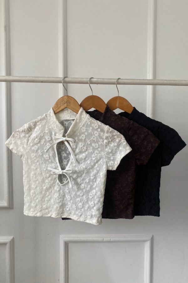 REMERA TINA BRODERY