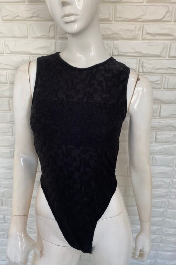BODY BASICO CON FORRO BRODERY