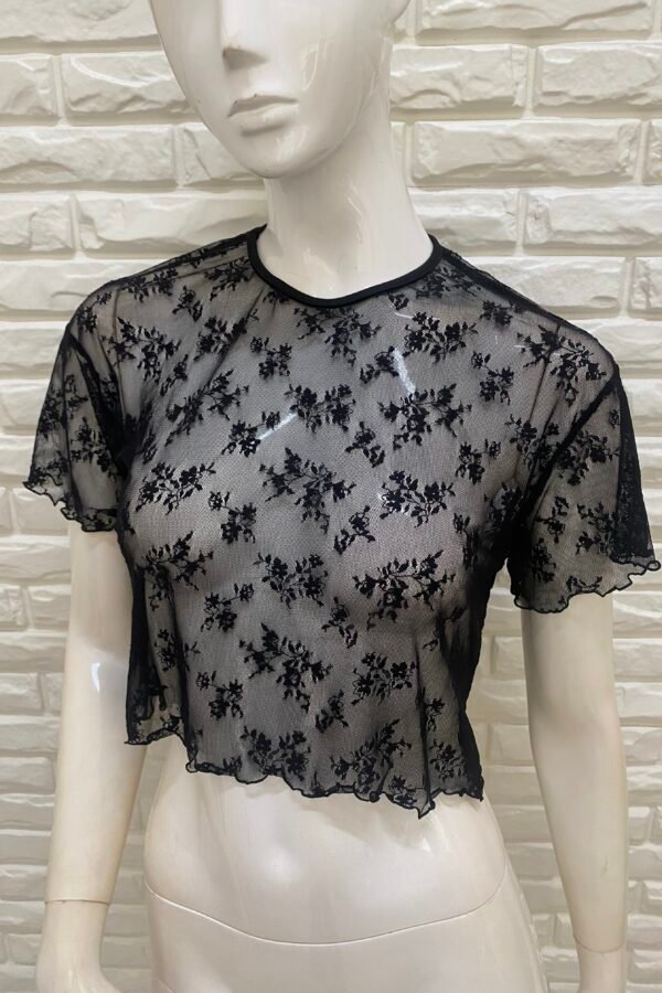 REMERA OVERSIZE TUL ENCAJE
