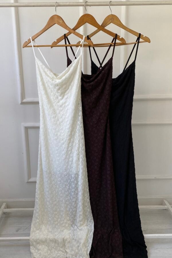 VESTIDO MERCEDES BRODERY