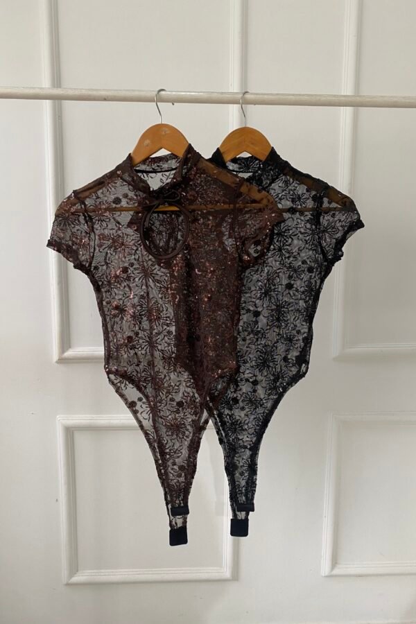 BODY MAO FLOR LENTEJUELAS