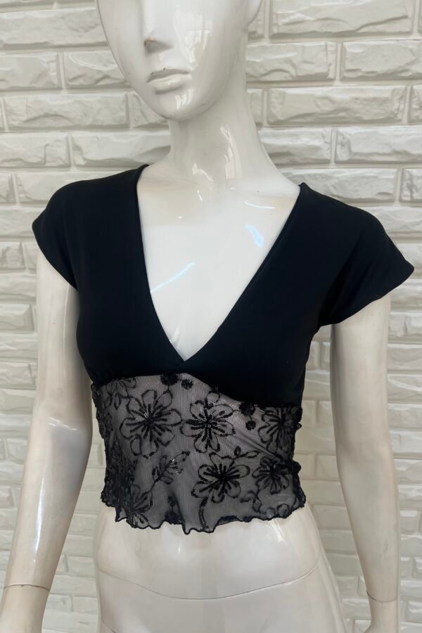 TOP MIRIAM FLOR LENTEJUELAS