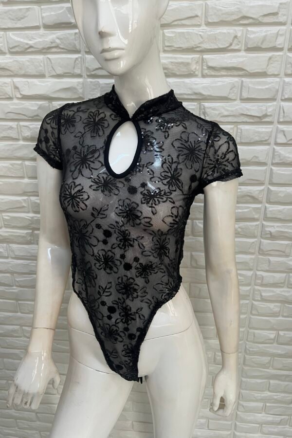 BODY FEI FLOR LENTEJUELAS