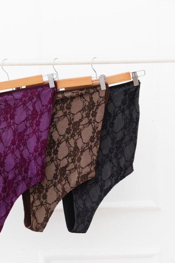 BODY REINA TUL FLOR BATIK
