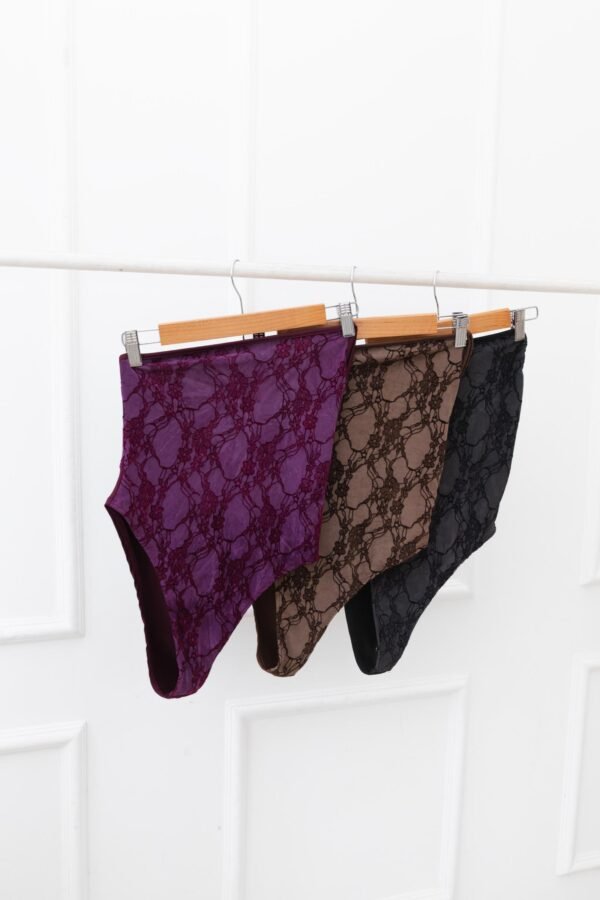 BODY REINA TUL FLOR BATIK