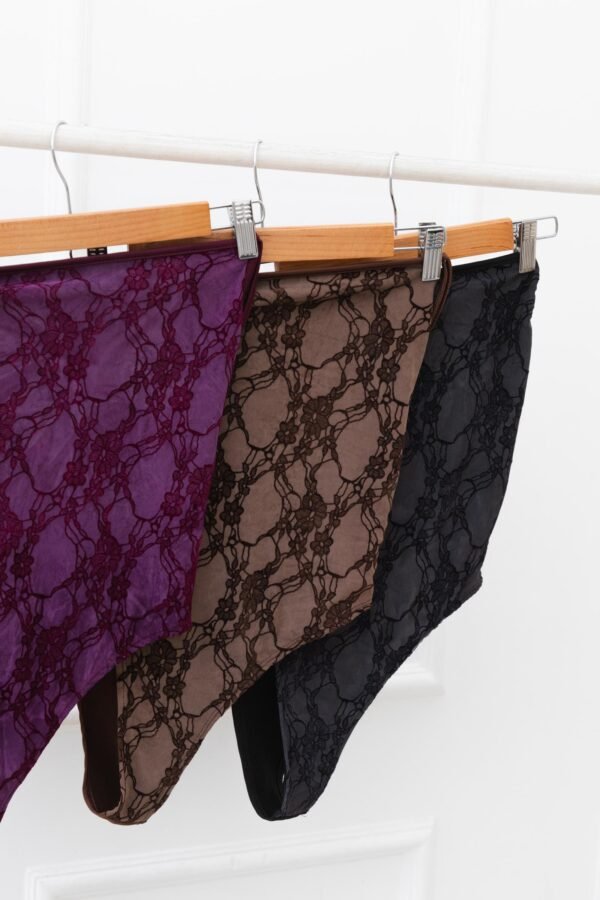 BODY REINA TUL FLOR BATIK