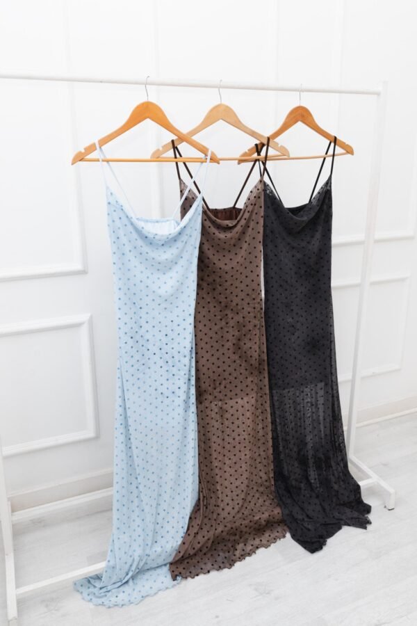 VESTIDO MERCEDES TUL LUNARES BATIK