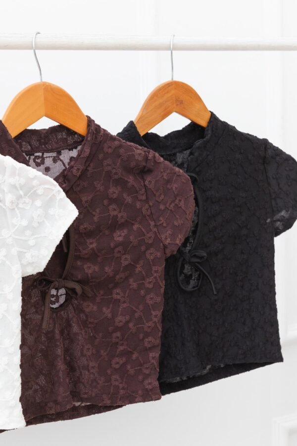 REMERA TINA BRODERY